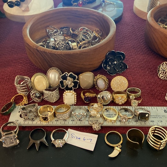 Blank--Costume rings size 5-9 ur choice see pics sold as is - Picture 6 of 14